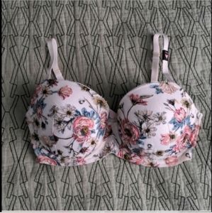 Victoria's Secret Demi Bra